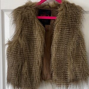 Yoki Kids Tan Faux Fur Vest